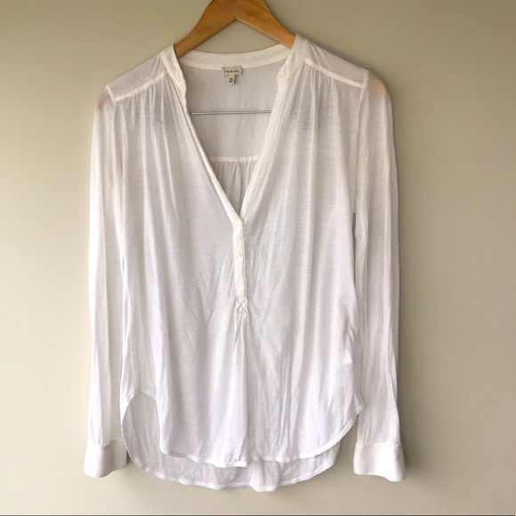 Aritzia Tops - 3/$20❤️ARITZIA T.Babaton Thom Shirt